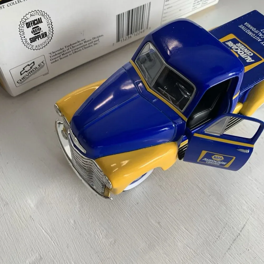 VTG NAPA AUTO PARTS AIRPARK AUTO SERVICE GAITHERSBURG MD 1952 CHEVY PICKUP TRUCK
